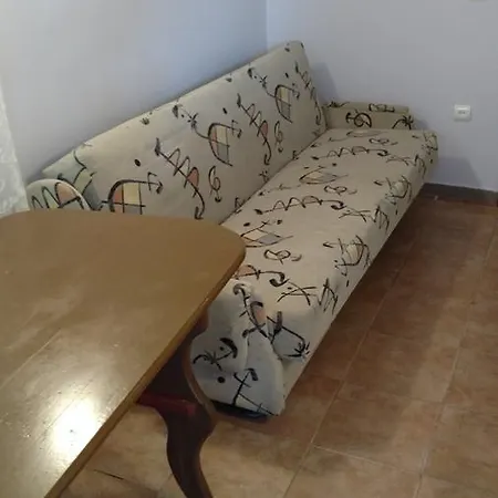 Apartment On Grigorieva *